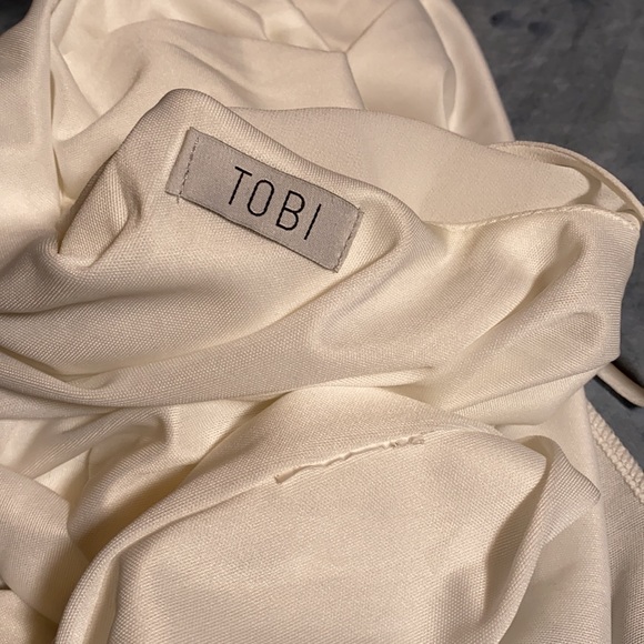 Tobi 3/4 Sleeve Dress / Cute crisscross back - Picture 12 of 16